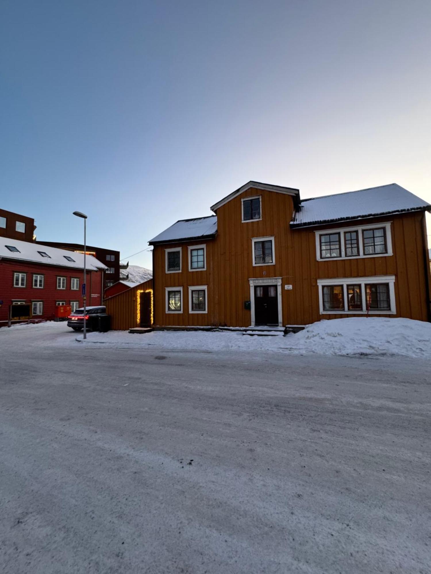 Old Town Square City Center Tromso Exterior photo